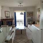 Maisonette By The Sea *