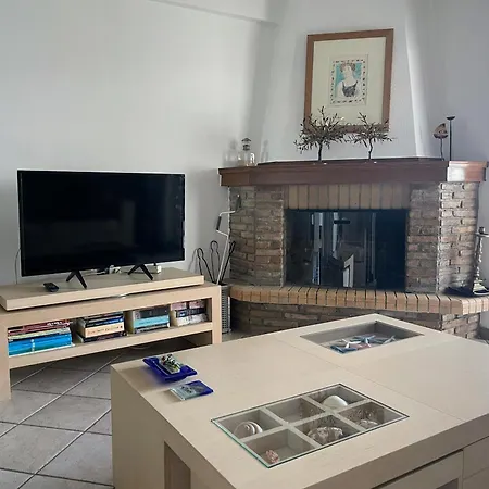 Maisonette By The Sea بيت للعطل Melíssion