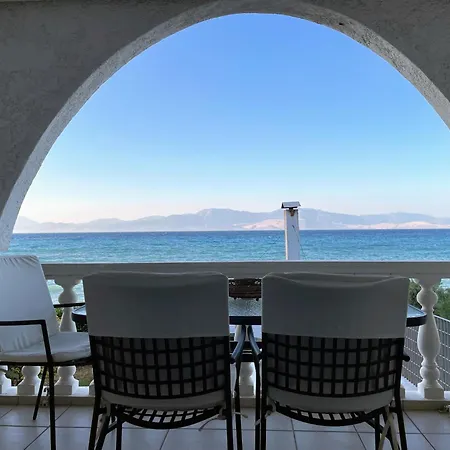 Maisonette By The Sea *