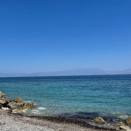 Maisonette By The Sea * Melíssion