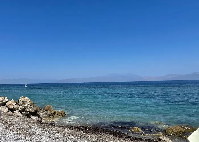 Maisonette By The Sea * Melíssion